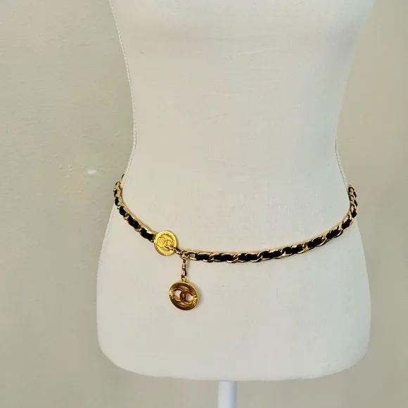 CHANEL Vintage Black Leather Gold CC Logo Chain Belt/Necklace - Picture 1 of 11